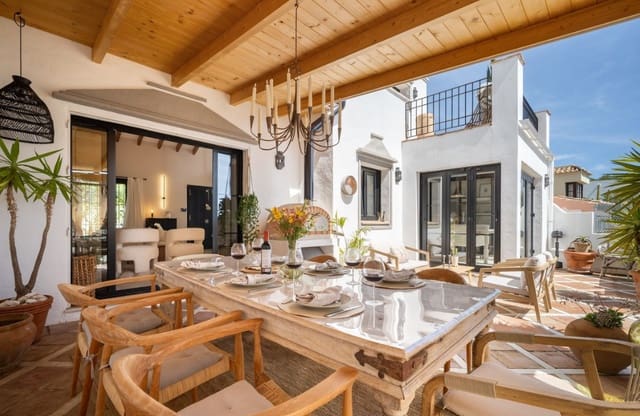 4 bedroom Terraced Villa for sale in Golden Mile, Marbella with pool garage - € 1,650,000 (Ref: 10182677)