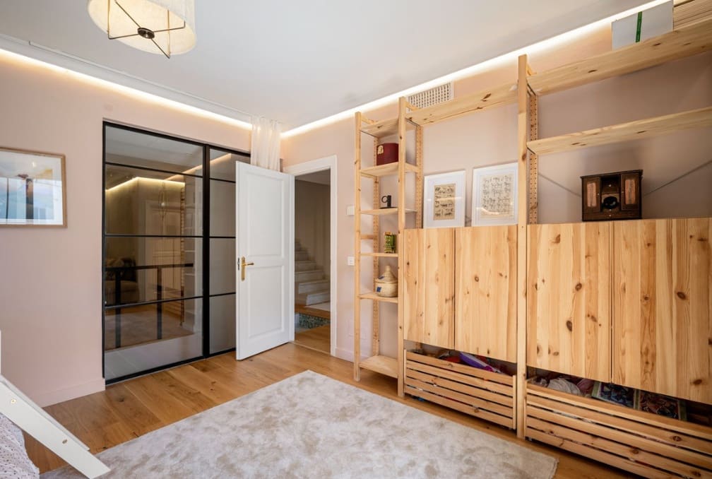 4 bedroom Terraced Villa for sale in Golden Mile with pool garage - € 1,650,000 (Ref: 10182677)