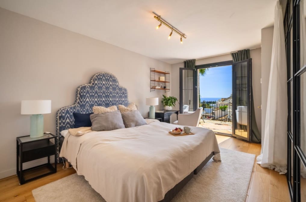 4 bedroom Terraced Villa for sale in Golden Mile with pool garage - € 1,650,000 (Ref: 10182677)