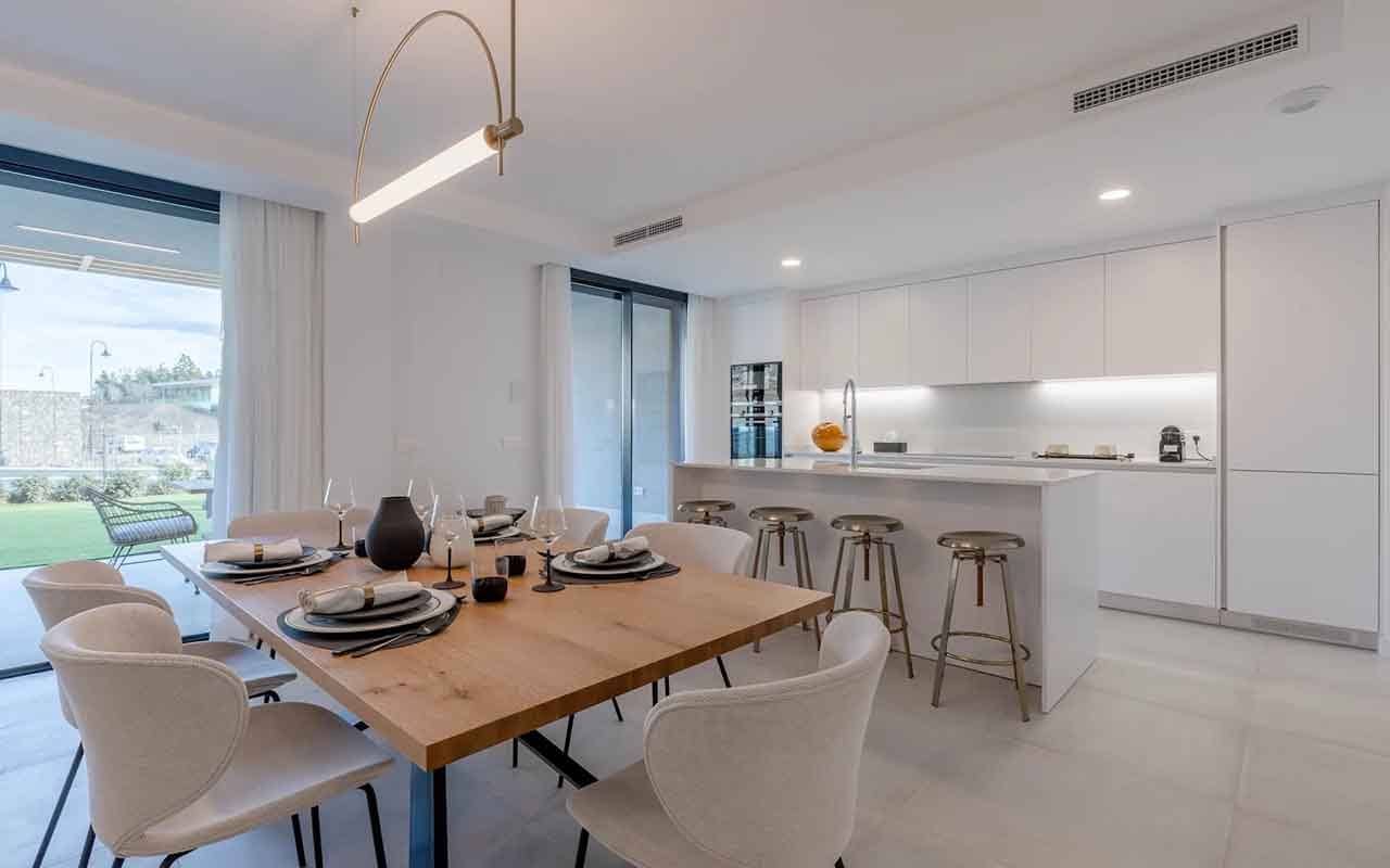 3 soveværelse Semi-Rækkehus til salg i Mijas Costa med swimmingpool garage - € 891.000 (Ref: 7913218)