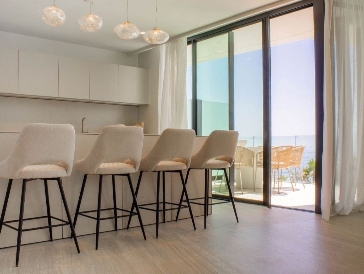 2 chambre Appartement à vendre à Estepona avec piscine garage - 995 000 € (Ref: 7913226)