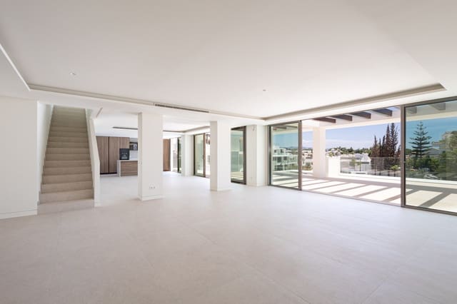 4 quarto Penthouse para venda em Marbella com piscina garagem - 5 350 000 € (Ref: 7913229)