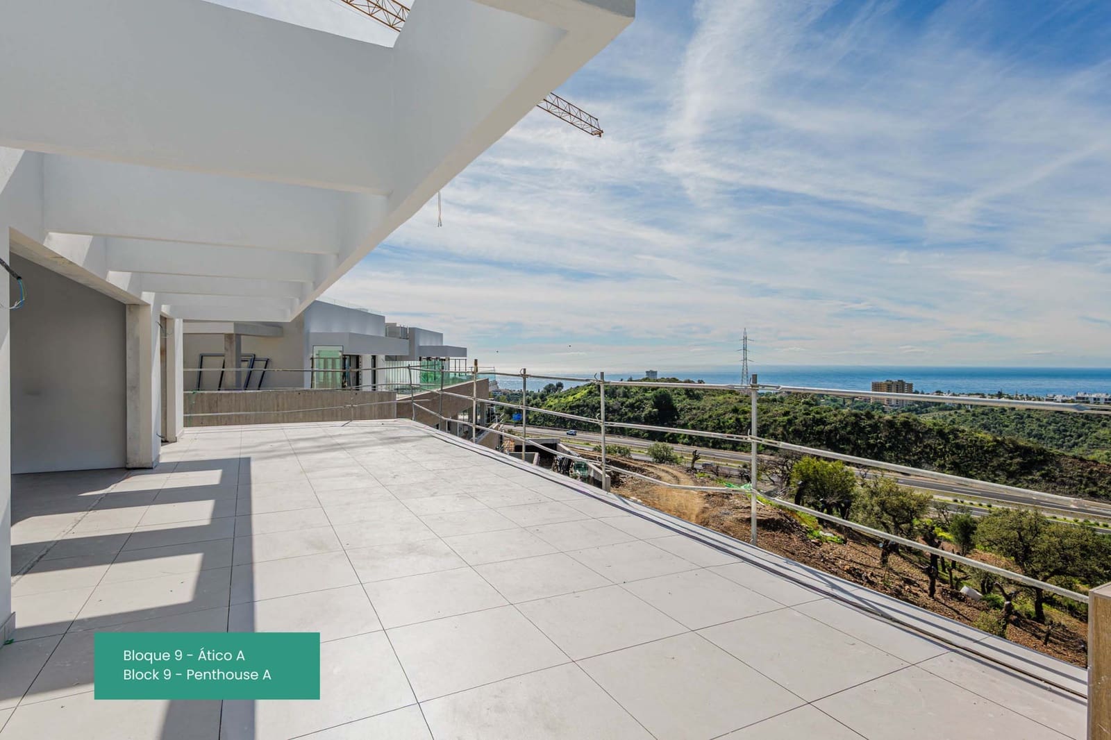 3 quarto Penthouse para venda em Marbella com piscina garagem - 1 150 000 € (Ref: 7913232)