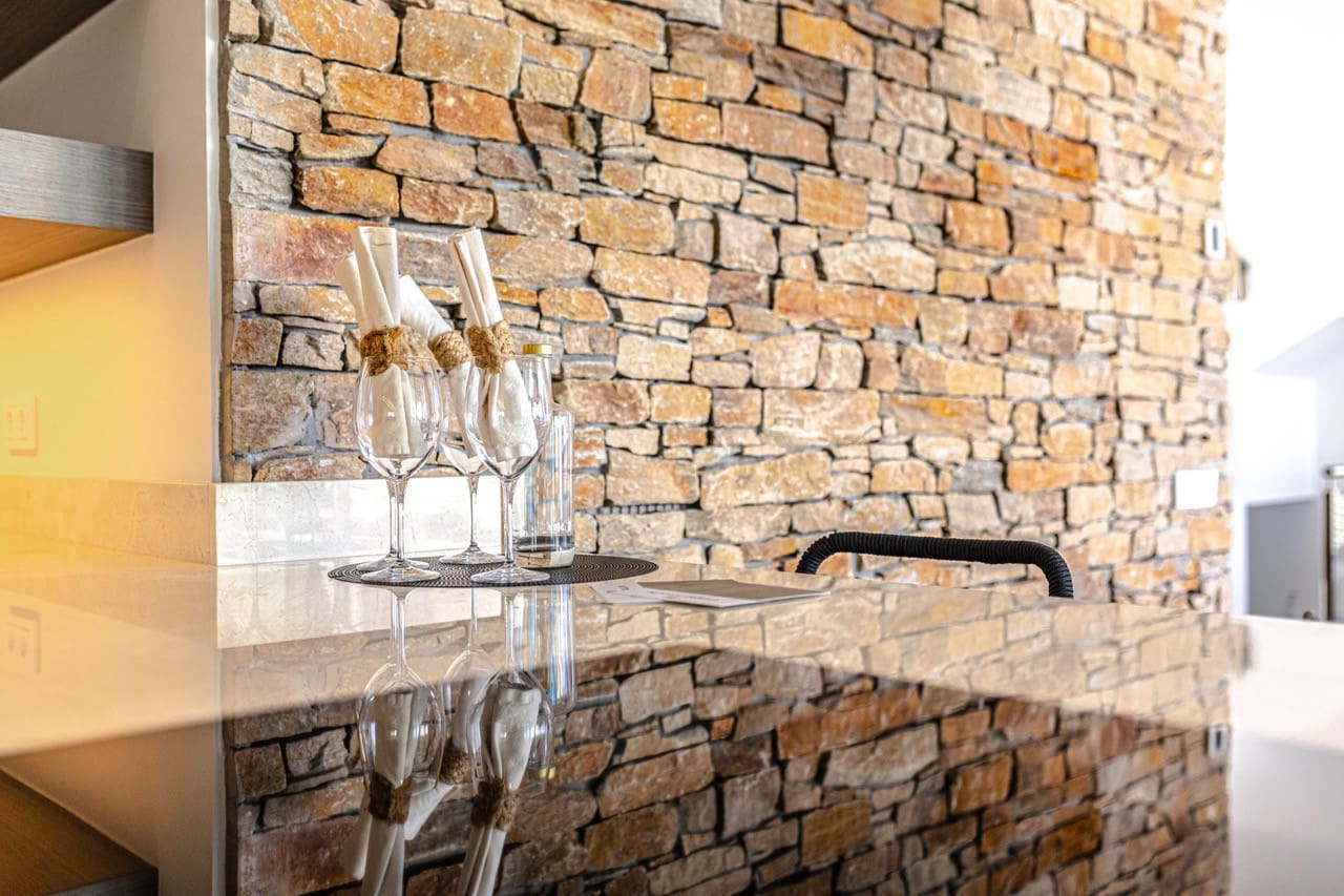 4 bedroom Villa for sale in Marbella with pool garage - € 1,890,000 (Ref: 7913247)