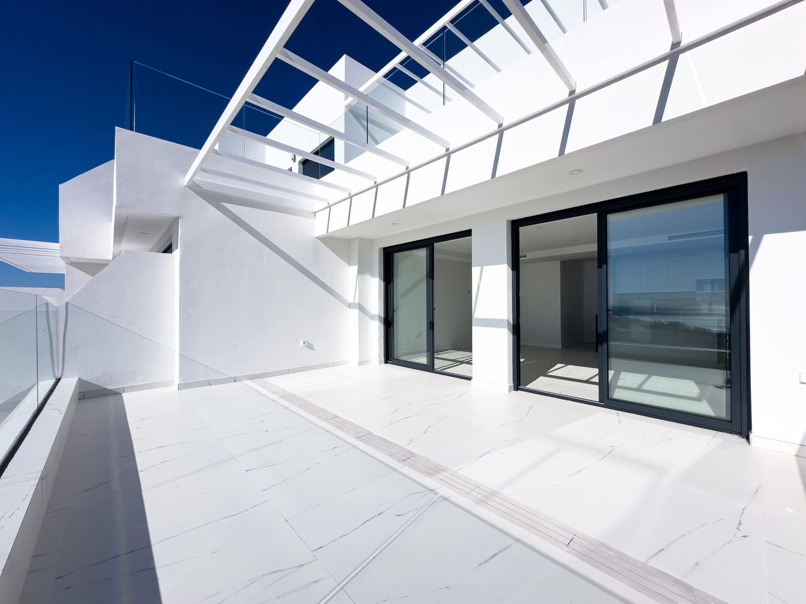 2 slaapkamer Appartement te koop in Marbella met zwembad garage - € 505.000 (Ref: 7913262)