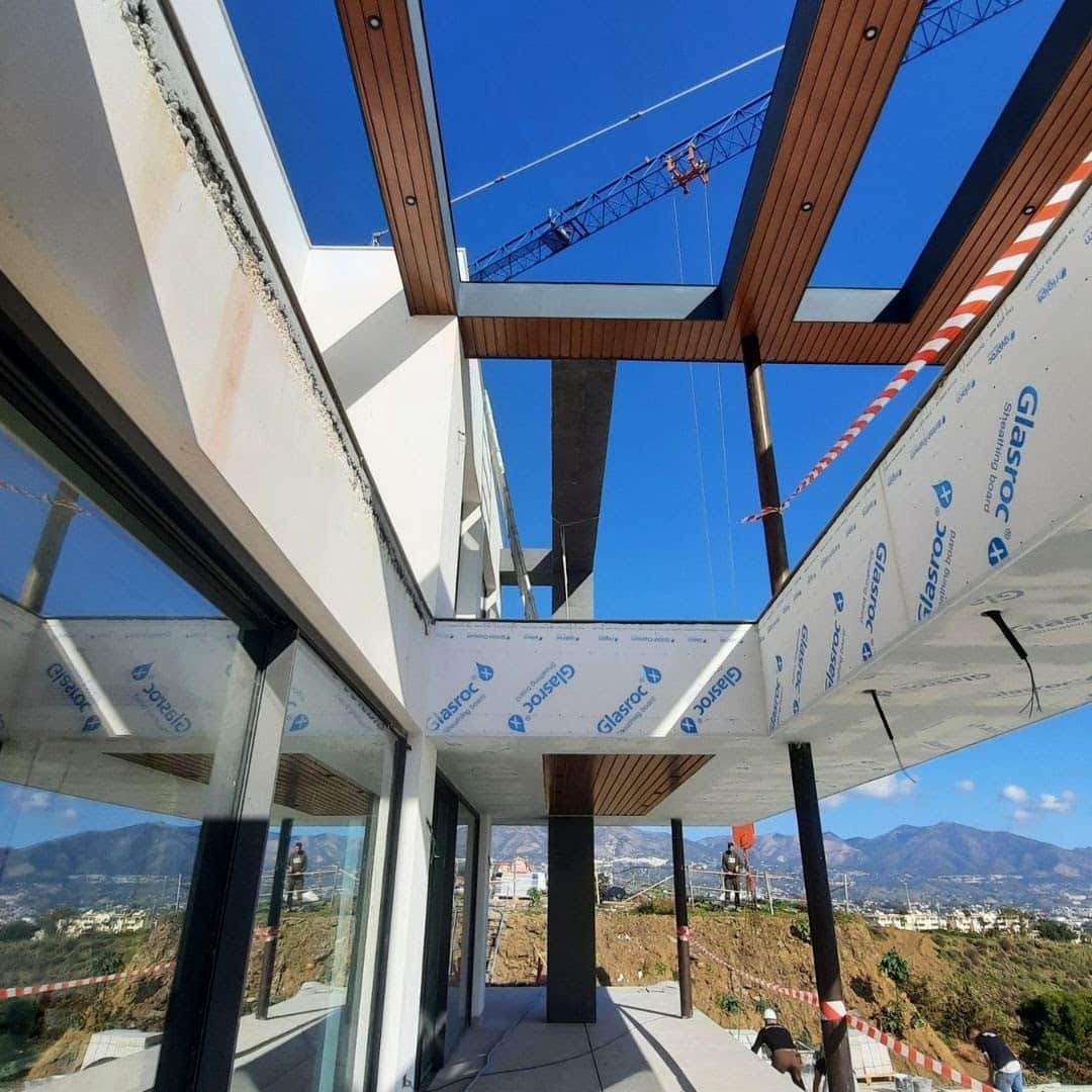 5 Zimmer Villa zu verkaufen in Marbella mit Pool Garage - 2.300.000 € (Ref: 7980680)