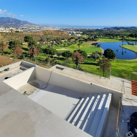 5 Zimmer Villa zu verkaufen in Marbella mit Pool Garage - 2.300.000 € (Ref: 7980680)