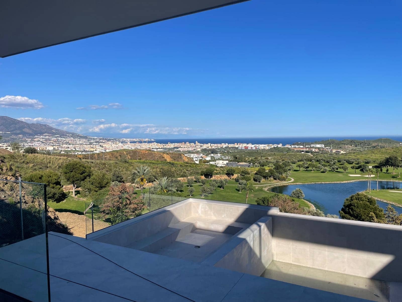 5 bedroom Villa for sale in Marbella with pool garage - € 2,300,000 (Ref: 7980680)