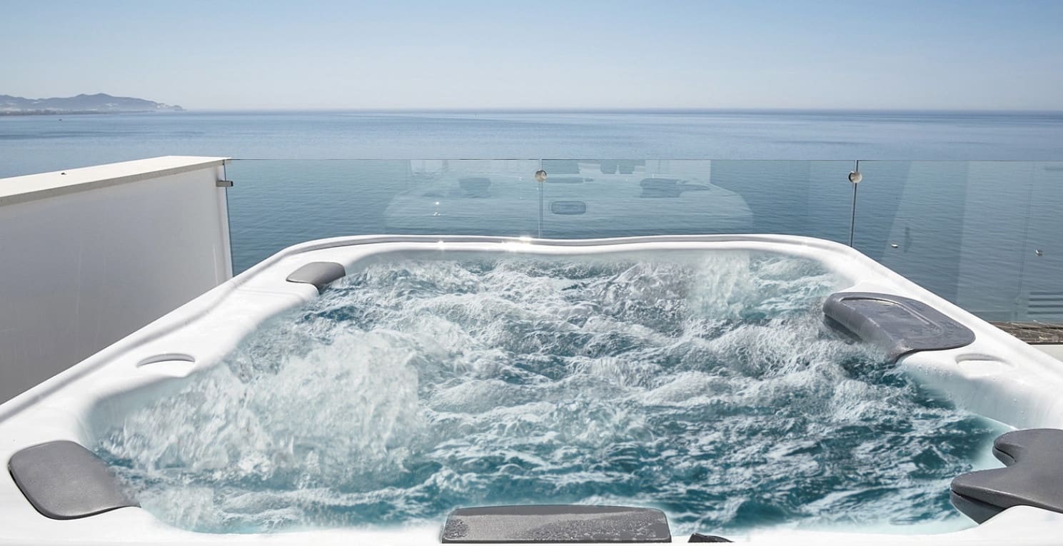 4 bedroom Villa for sale in Marbella with pool garage - € 1,625,000 (Ref: 8031344)