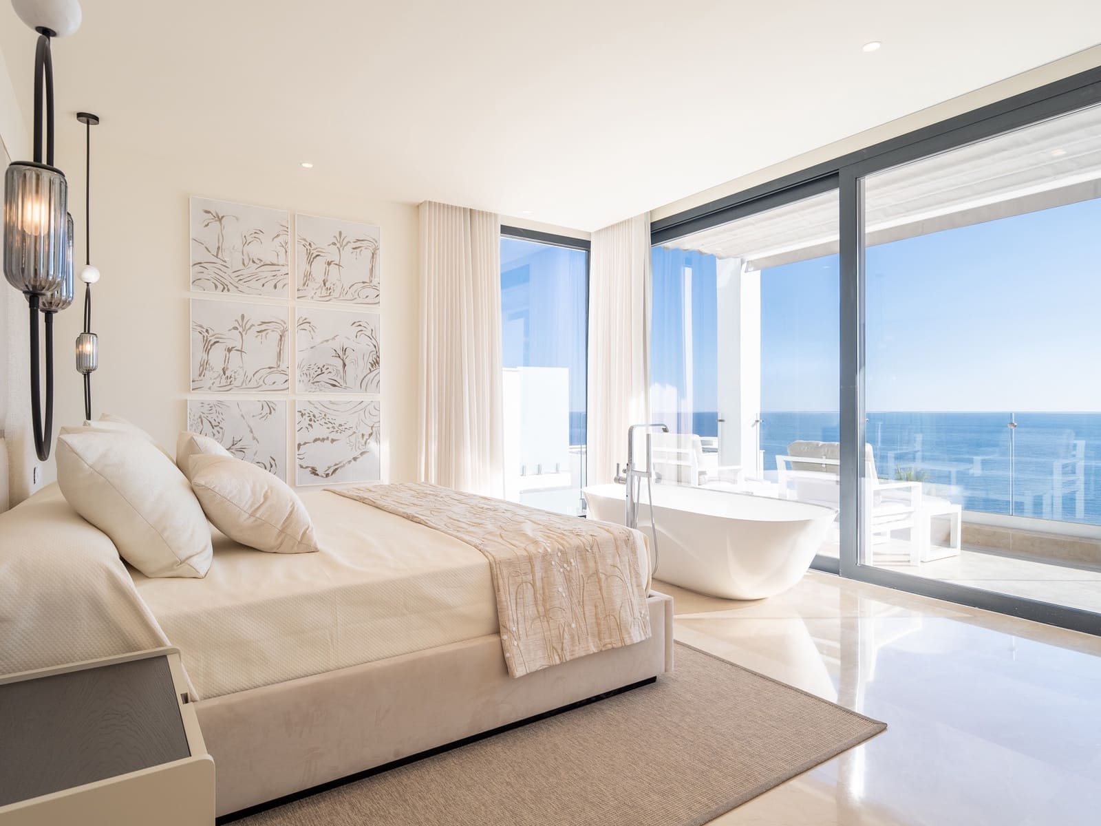 4 bedroom Villa for sale in Marbella with pool garage - € 1,625,000 (Ref: 8031344)