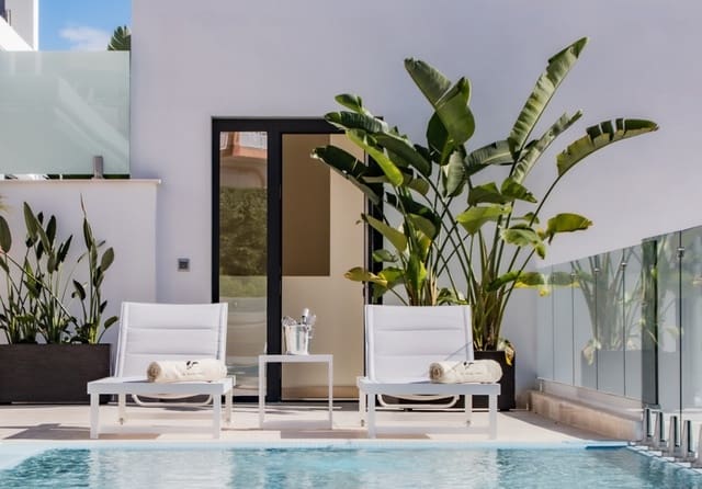 4 Zimmer Villa zu verkaufen in Marbella mit Pool Garage - 1.625.000 € (Ref: 8031344)