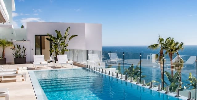 4 Zimmer Villa zu verkaufen in Marbella mit Pool Garage - 1.625.000 € (Ref: 8031344)
