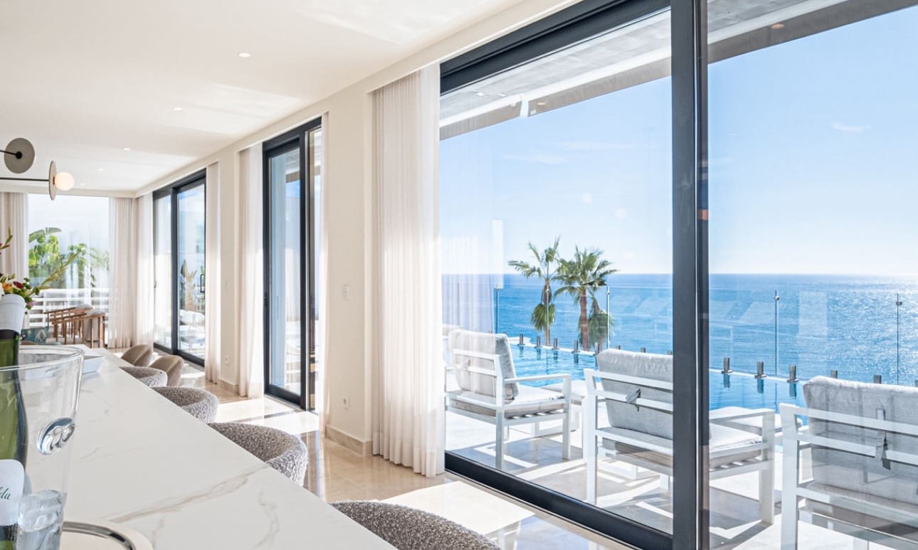 4 Zimmer Villa zu verkaufen in Marbella mit Pool Garage - 1.625.000 € (Ref: 8031344)