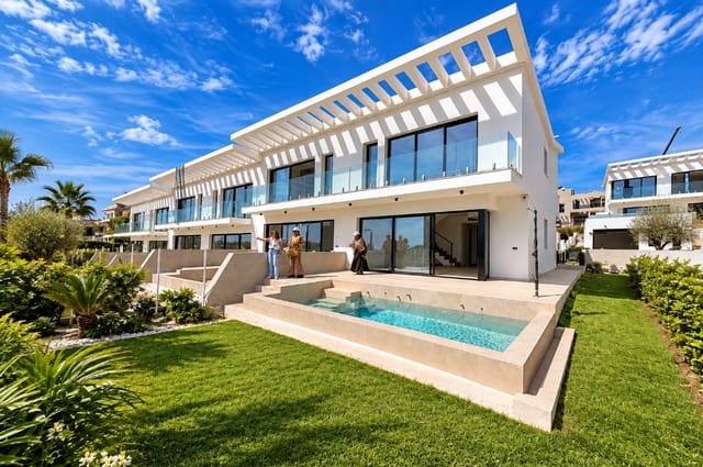 4 sypialnia Dom blizniak na sprzedaż w La Cala de Mijas, Mijas z basenem garażem - 865 000 € (Ref: 8089957)