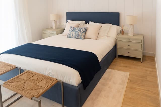 Apartamento de 2 habitaciones en Casares en venta con piscina garaje - 335.000 € (Ref: 8134546)