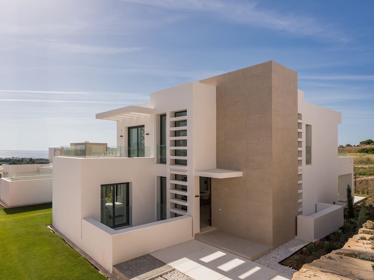 5 sypialnia Willa na sprzedaż w Estepona z basenem garażem - 1 550 000 € (Ref: 8183336)