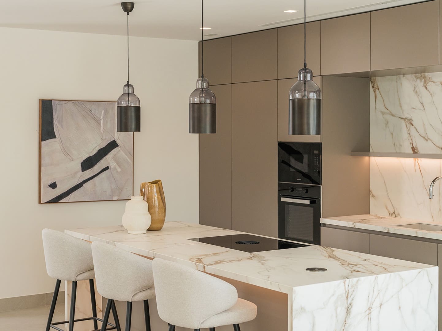 5 sypialnia Willa na sprzedaż w Estepona z basenem garażem - 1 550 000 € (Ref: 8183336)