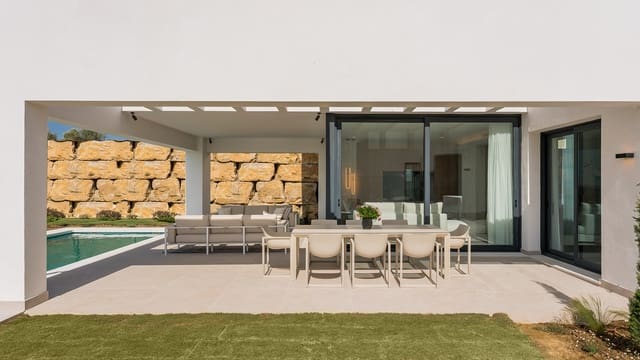 5 soverom Villa til salgs i Estepona Golf, Estepona med svømmebasseng garasje - € 1 550 000 (Ref: 8183336)