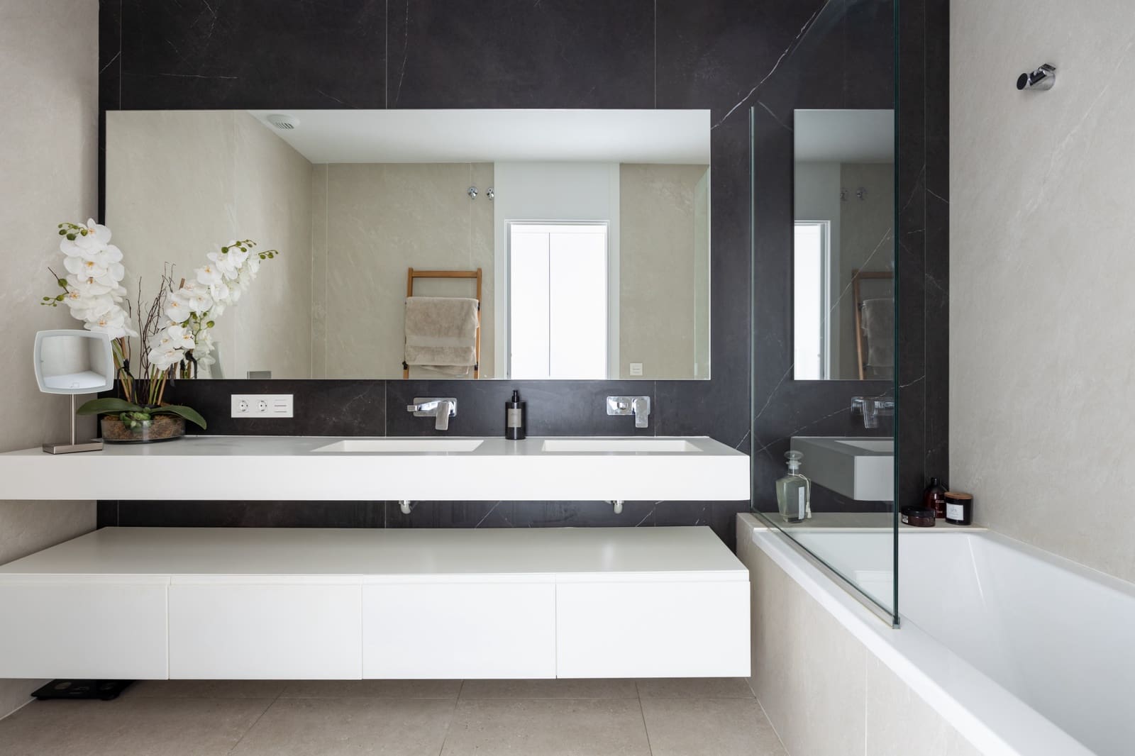 2 quarto Apartamento para venda em Benahavis com piscina garagem - 850 000 € (Ref: 9616322)