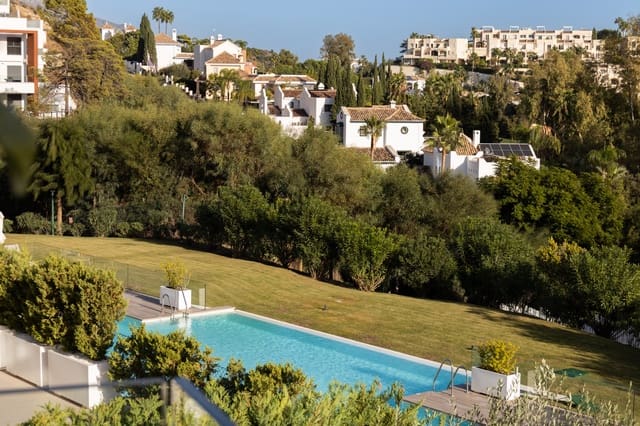 2 soveværelse Lejlighed til salg i Benahavís med swimmingpool garage - € 795.000 (Ref: 9616322)