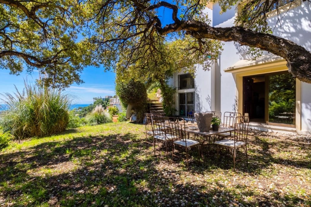 4 makuuhuone Huvila myytävänä paikassa Marbella mukana uima-altaan 
autotalli - 1 995 000 € (Ref: 9616323)