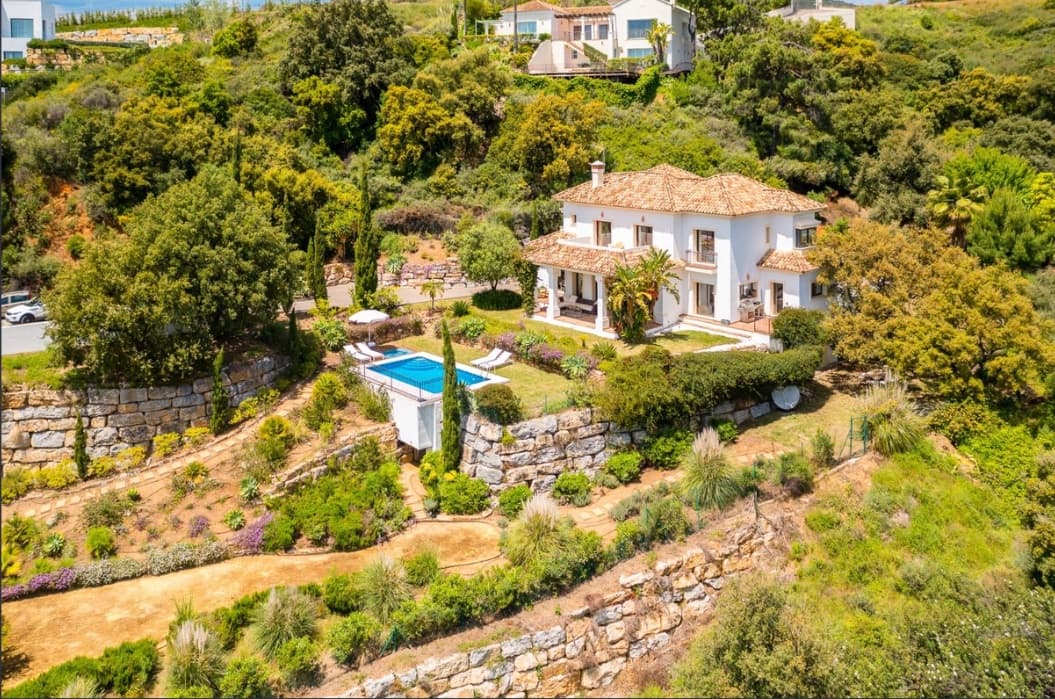 4 makuuhuone Huvila myytävänä paikassa Marbella mukana uima-altaan 
autotalli - 1 995 000 € (Ref: 9616323)