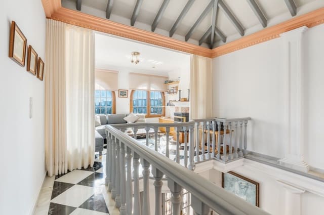 3 bedroom Villa for sale in Mijas Costa, Mijas with pool - € 485,000 (Ref: 9616324)