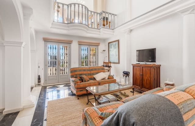 3 bedroom Villa for sale in Mijas Costa, Mijas with pool - € 485,000 (Ref: 9616324)