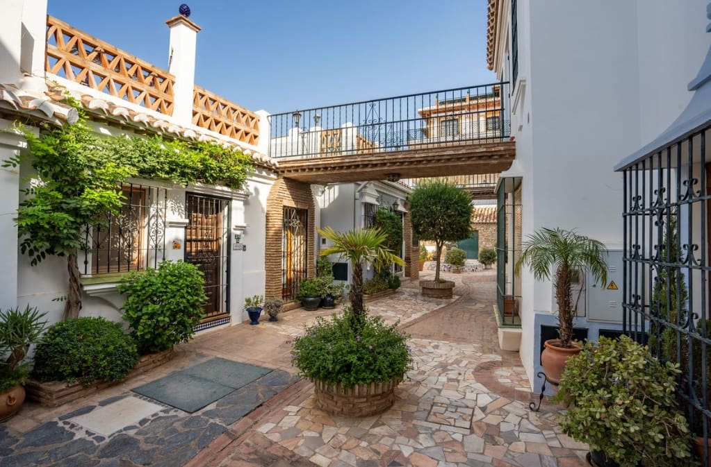 3 chambre Villa/Maison à vendre à Mijas Costa avec piscine - 485 000 € (Ref: 9616324)