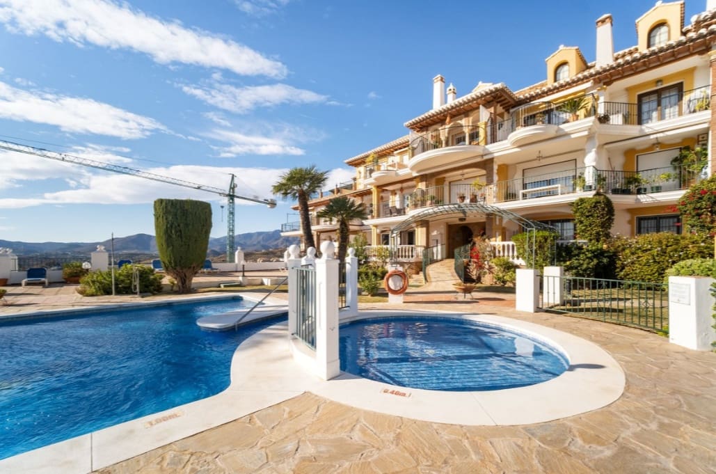 3 chambre Villa/Maison à vendre à Mijas Costa avec piscine - 485 000 € (Ref: 9616324)