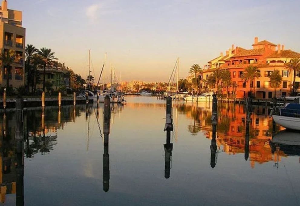 3 Zimmer Villa zu verkaufen in Manilva mit Pool - 550.000 € (Ref: 9616326)