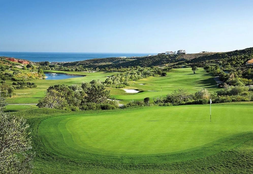 3 Zimmer Villa zu verkaufen in Manilva mit Pool - 550.000 € (Ref: 9616326)