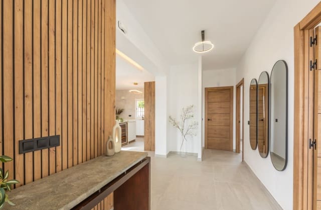3 soverom Villa til salgs i Manilva med svømmebasseng - € 495 000 (Ref: 9616326)