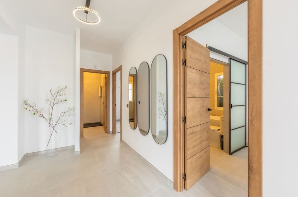 3 soveværelse Villa til salg i Manilva med swimmingpool - € 495.000 (Ref: 9616326)