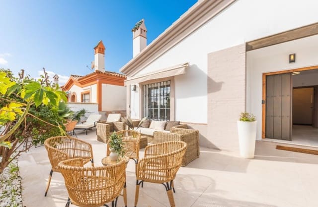 3 soverom Villa til salgs i Manilva med svømmebasseng - € 495 000 (Ref: 9616326)