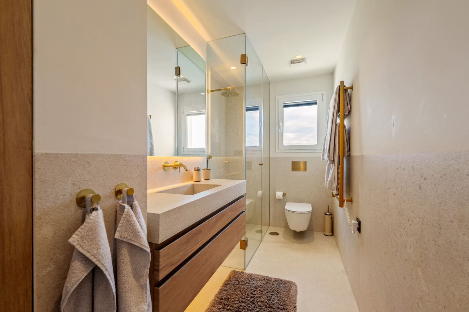 2 bedroom Apartment for sale in Puerto Banus with pool garage - € 1,995,000 (Ref: 9616327)