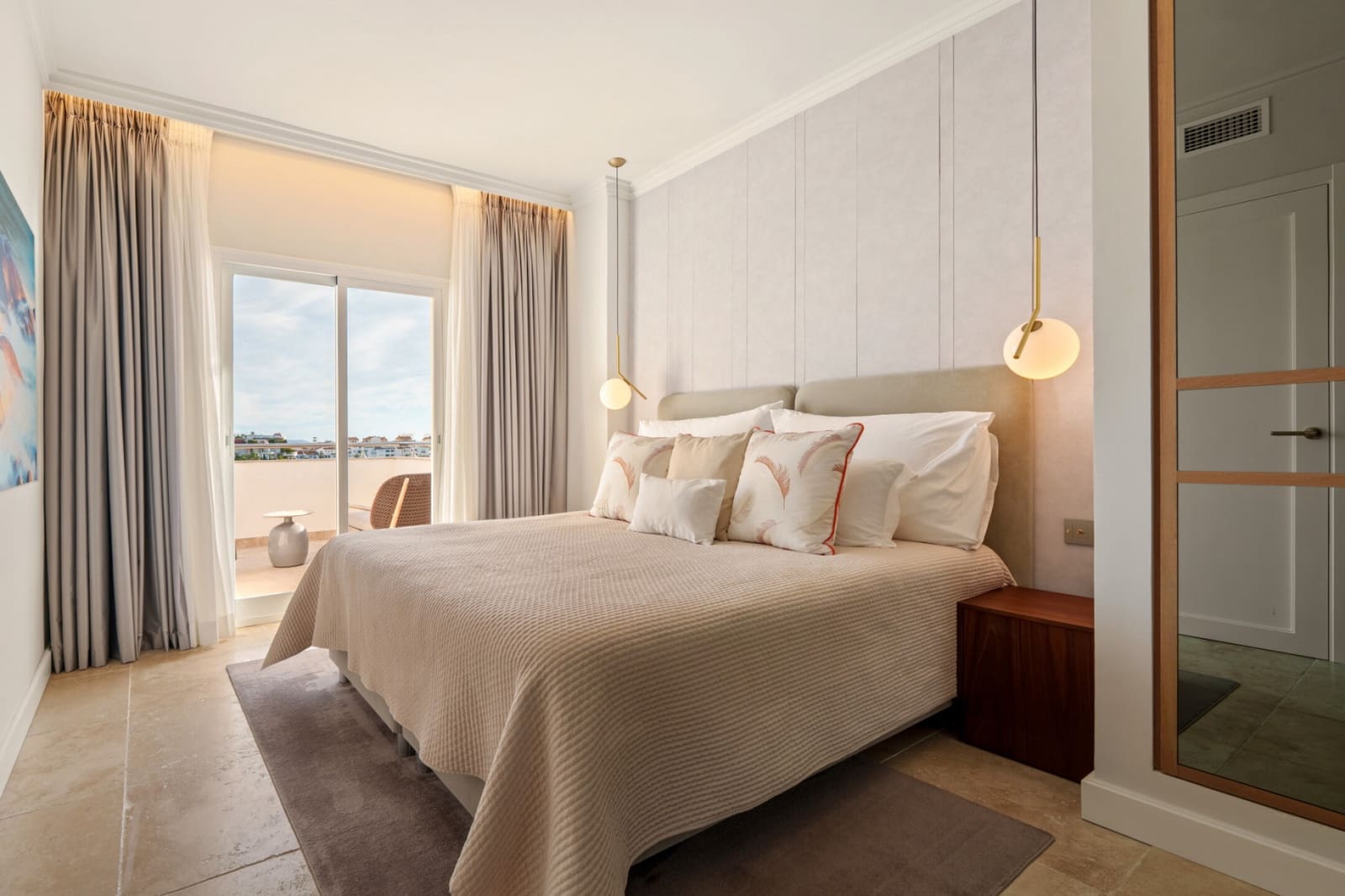 2 bedroom Apartment for sale in Puerto Banus with pool garage - € 1,995,000 (Ref: 9616327)