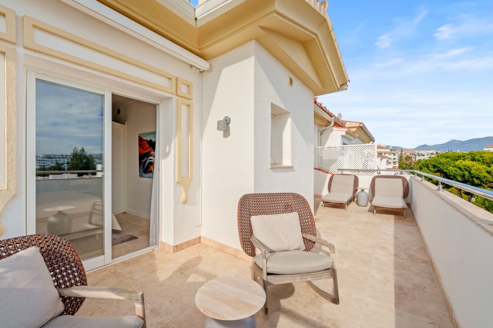 2 bedroom Apartment for sale in Puerto Banus with pool garage - € 1,995,000 (Ref: 9616327)