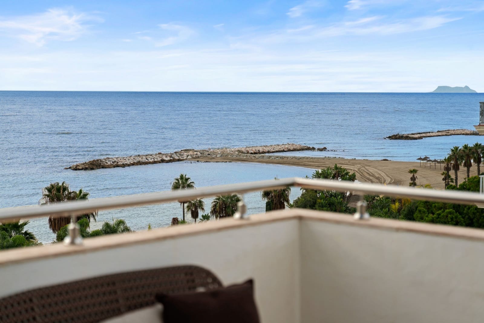 2 bedroom Apartment for sale in Puerto Banus with pool garage - € 1,995,000 (Ref: 9616327)
