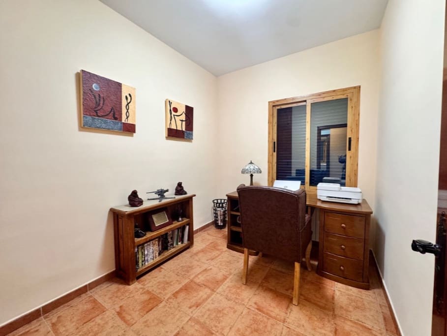 3 soverom Villa til salgs i Casabermeja med svømmebasseng garasje - € 470 000 (Ref: 9616328)