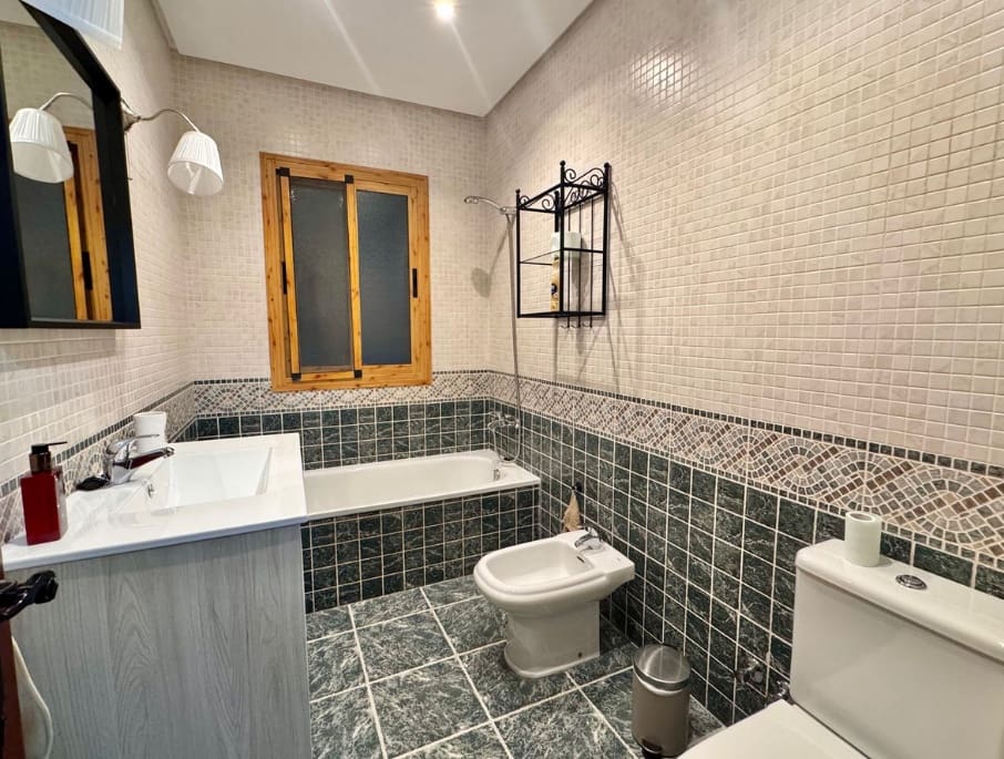 3 soverom Villa til salgs i Casabermeja med svømmebasseng garasje - € 470 000 (Ref: 9616328)