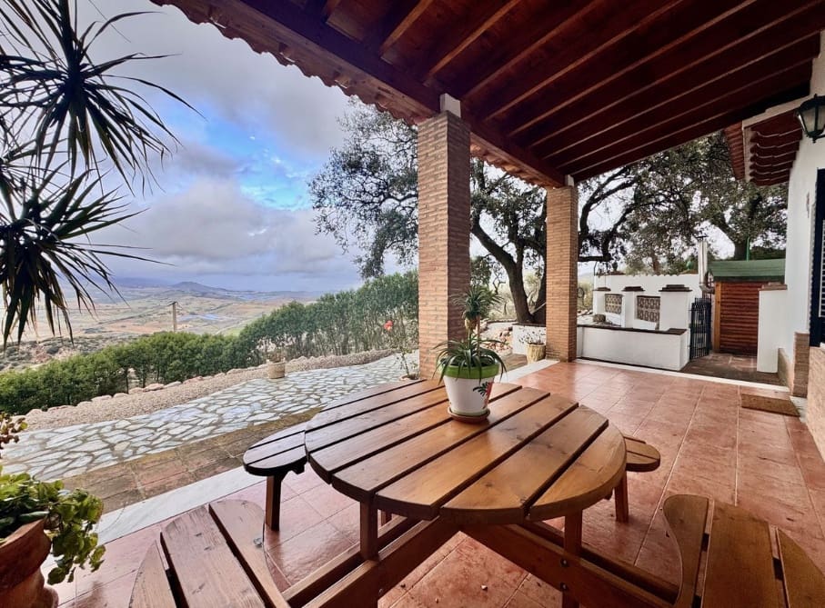 3 soverom Villa til salgs i Casabermeja med svømmebasseng garasje - € 470 000 (Ref: 9616328)