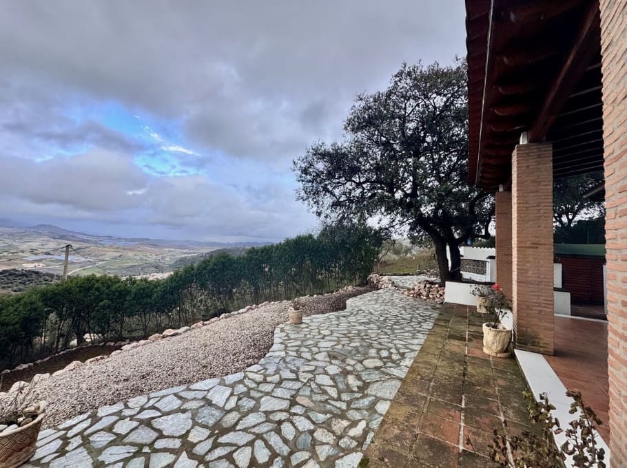 3 soverom Villa til salgs i Casabermeja med svømmebasseng garasje - € 470 000 (Ref: 9616328)