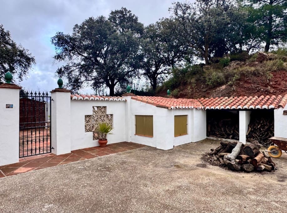 3 soverom Villa til salgs i Casabermeja med svømmebasseng garasje - € 470 000 (Ref: 9616328)