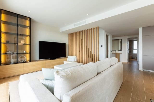 3 makuuhuone Kattohuoneisto myytävänä paikassa Estepona mukana uima-altaan 
autotalli - 1 295 000 € (Ref: 9616329)