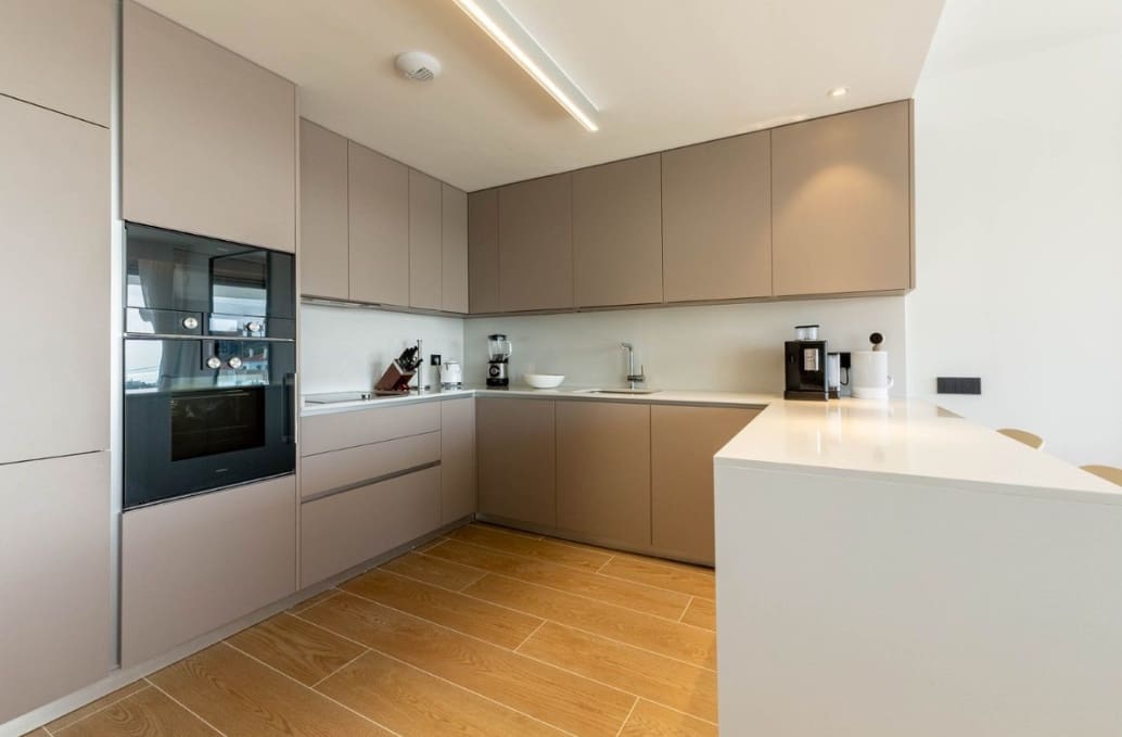 3 makuuhuone Kattohuoneisto myytävänä paikassa Estepona mukana uima-altaan 
autotalli - 1 295 000 € (Ref: 9616329)