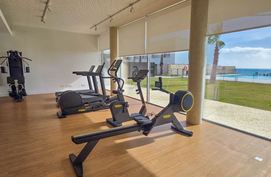 3 soverom Penthouse til salgs i Estepona med svømmebasseng garasje - € 1 295 000 (Ref: 9616329)