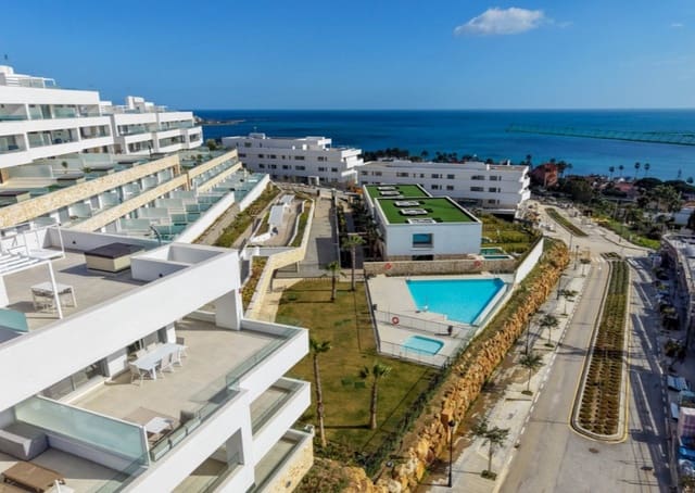 3 quarto Penthouse para venda em Estepona com piscina garagem - 1 295 000 € (Ref: 9616329)