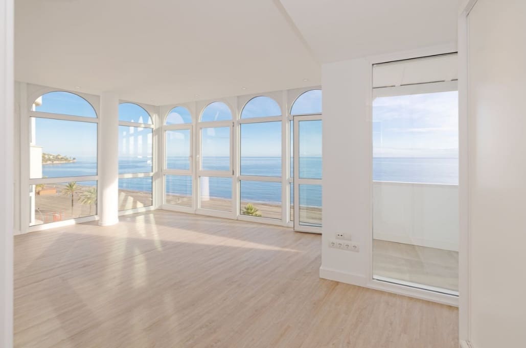 3 makuuhuone Kattohuoneisto myytävänä paikassa Estepona mukana 
autotalli - 1 159 000 € (Ref: 9616330)