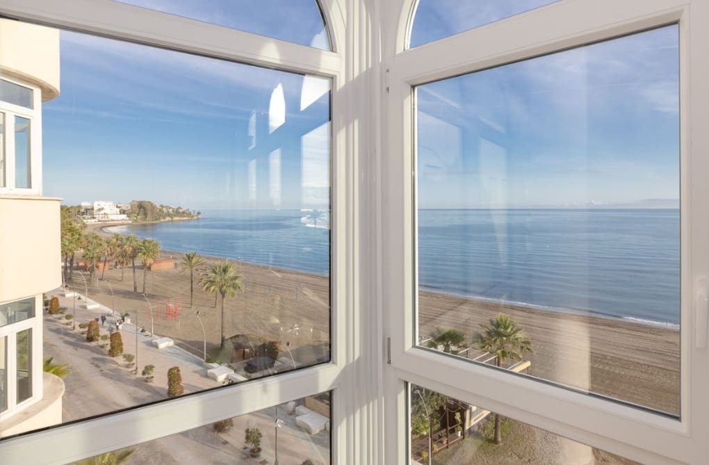 3 makuuhuone Kattohuoneisto myytävänä paikassa Estepona mukana 
autotalli - 1 159 000 € (Ref: 9616330)